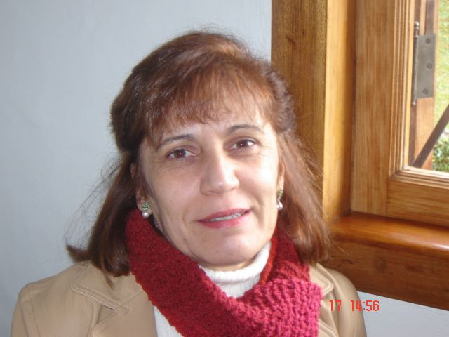 Dra. Maria Tereza Santos Araújo